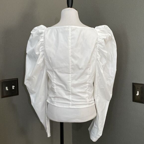 Choosy White Peacock Puff Shoulder Crop Top - Picture 12 of 13